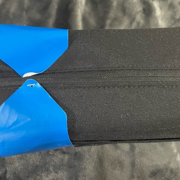 New with tags Columbia travel bag - Picture 4 of 4